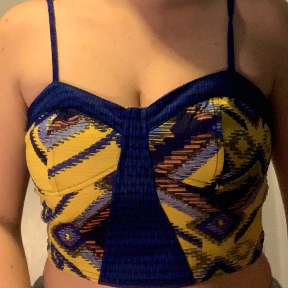 Crop top